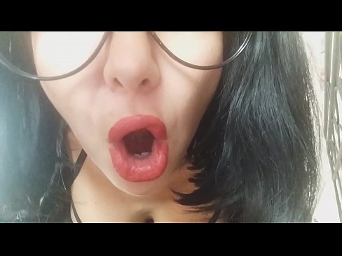 ❤️ Cari, a to matrigna ùn ti lascia micca andà à a scola oghje... Aghju bisognu di tè troppu... Video sessu à noi ❌️❤