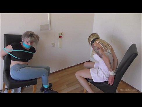 ❤️ Addicted / legata è imbavagliata / damigella in angoscia Video sessu à noi ❌️❤