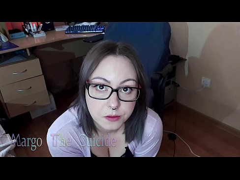 ❤️ Sexy Girl with Glasses Sucks Dildo Deeply on Camera Video sessu à noi ❌️❤